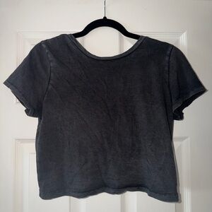 Aerie - Women's Short-Sleeve Crewneck Top in Charcoal - Twist back
